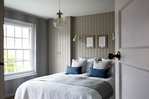 16 Stunning Airbnb Bed-Space Ideas you can create in a weekend 3 traditional bedroom